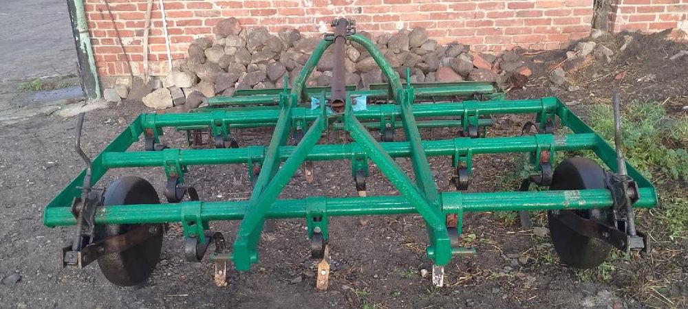 Kultywator z wałkami