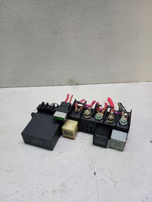 Skrzynka przekaźników vw golf 4 1.9tdi