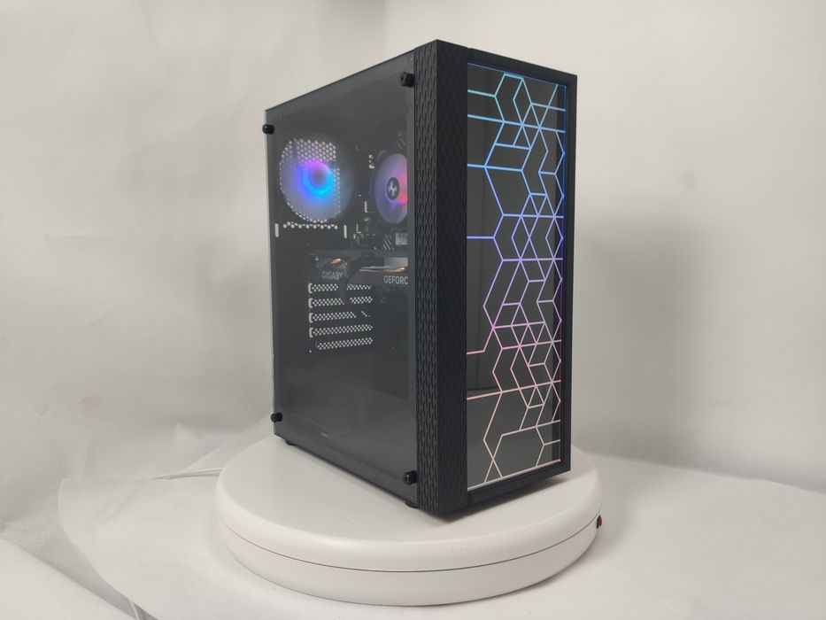 Komputer Gamingowy i7-13700, RTX 5070, 32 GB,SSD,Win 11,USDT