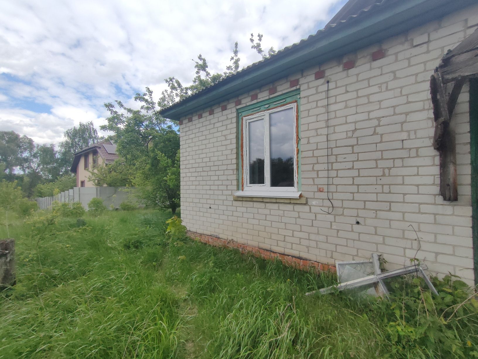 Будинок 10 км від міста ! Траса Чернігів- Київ