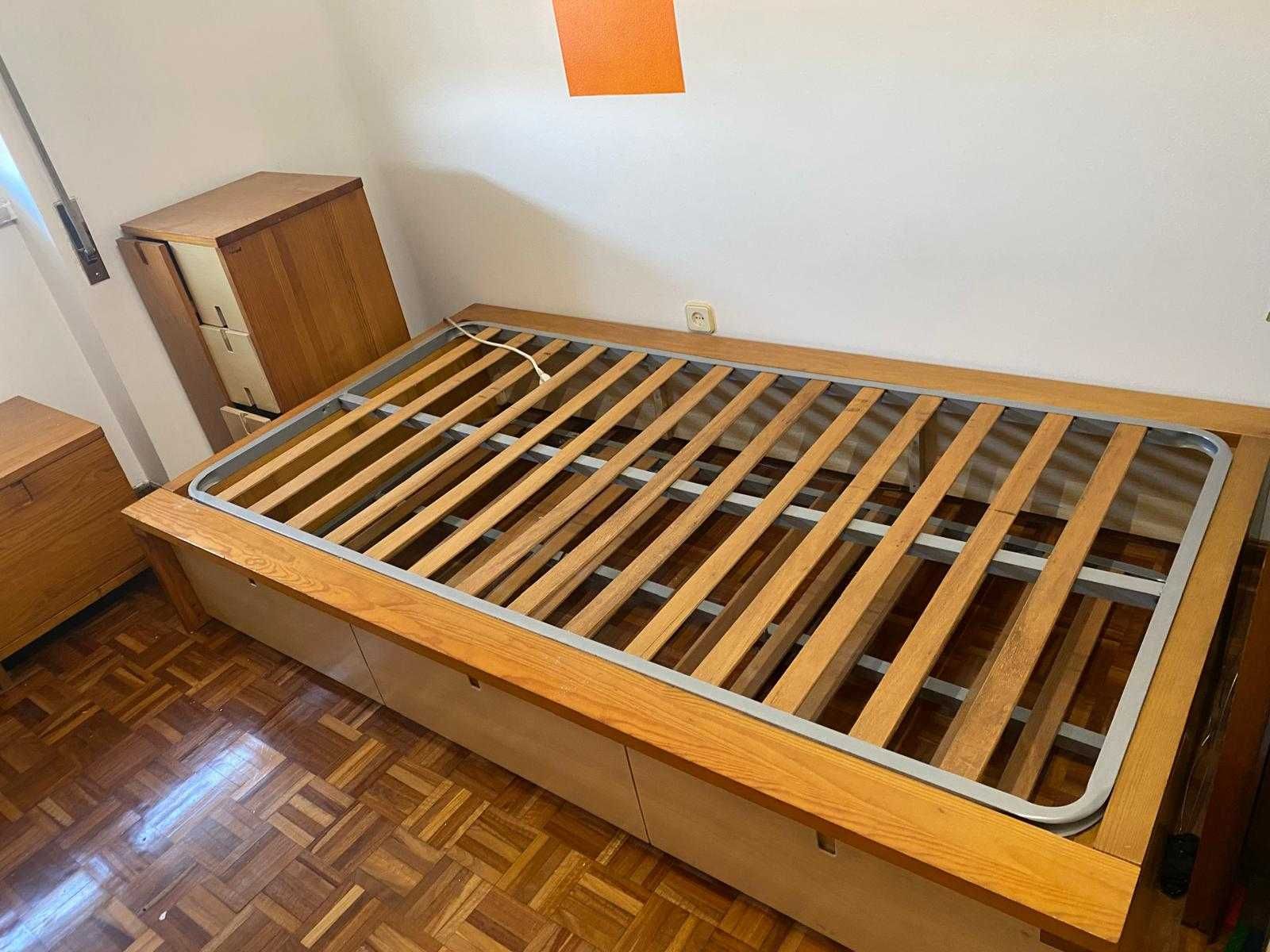 Quarto individual pinho maciço Harpa