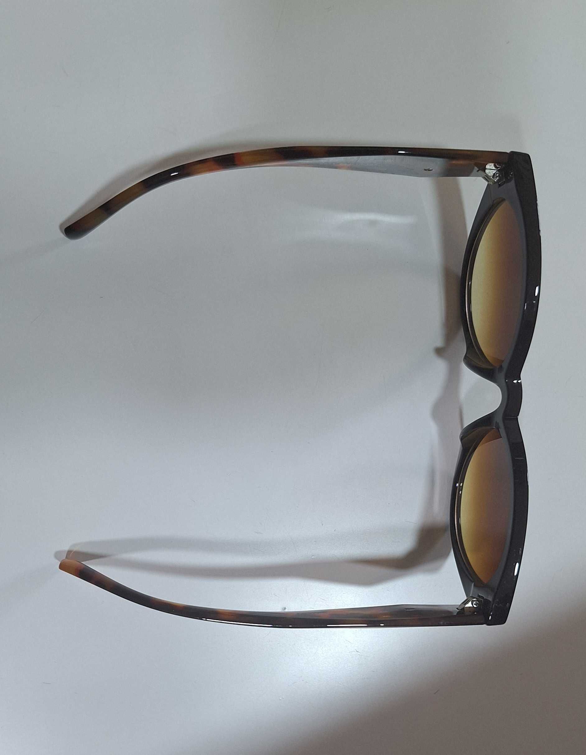 Óculos de sol cateye