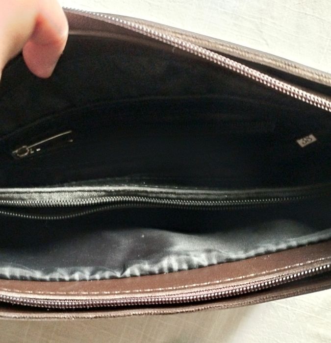 Продаж стильної коричневої сумочки