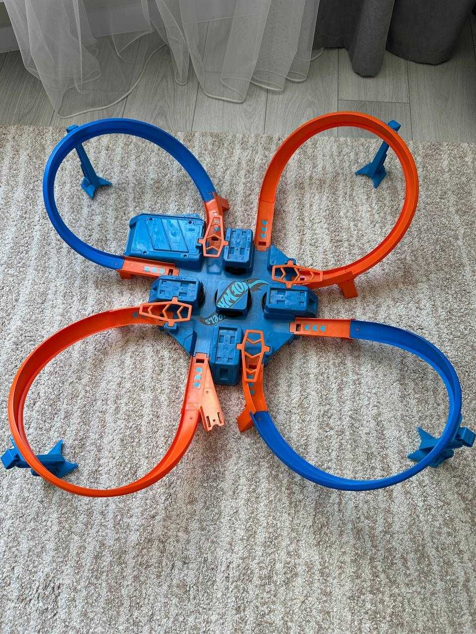 Трек Хот Вілс Аварія хрест навхрест Hot Wheels Criss Cross Crash Track