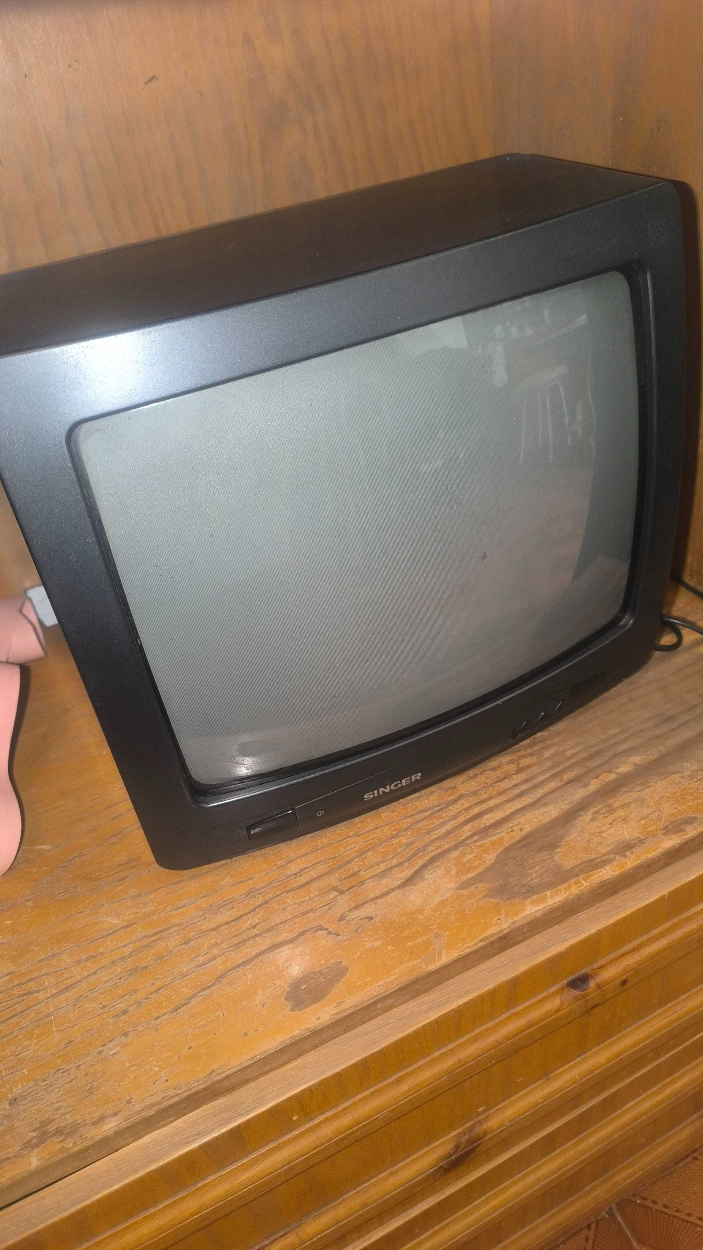 Televisão Antiga Singer - 36 cm