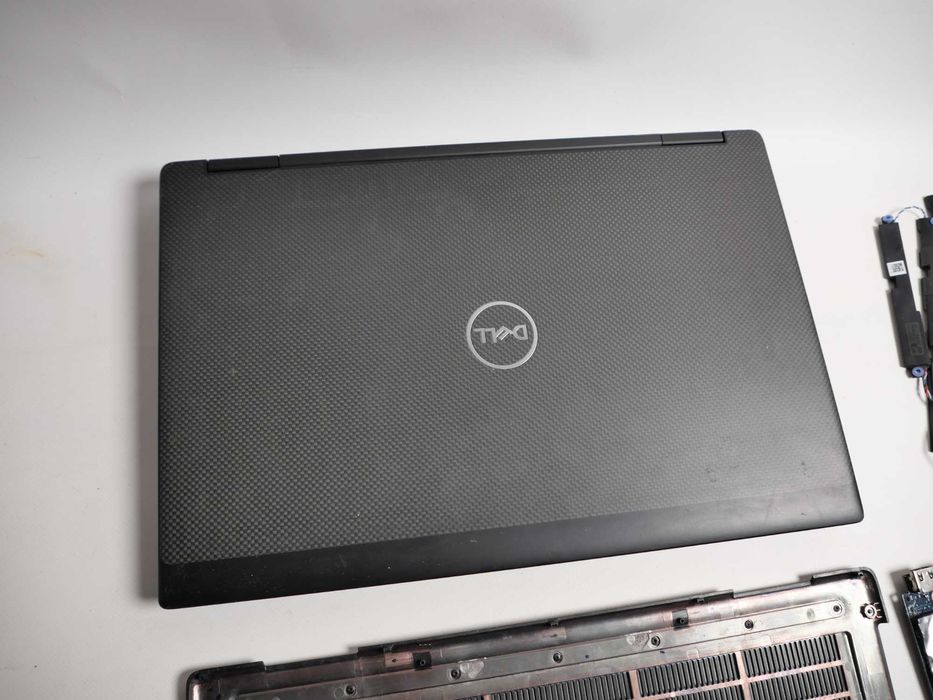 Комплектуючі до ноутбука робочої станції Dell Precision 7530 запчасти