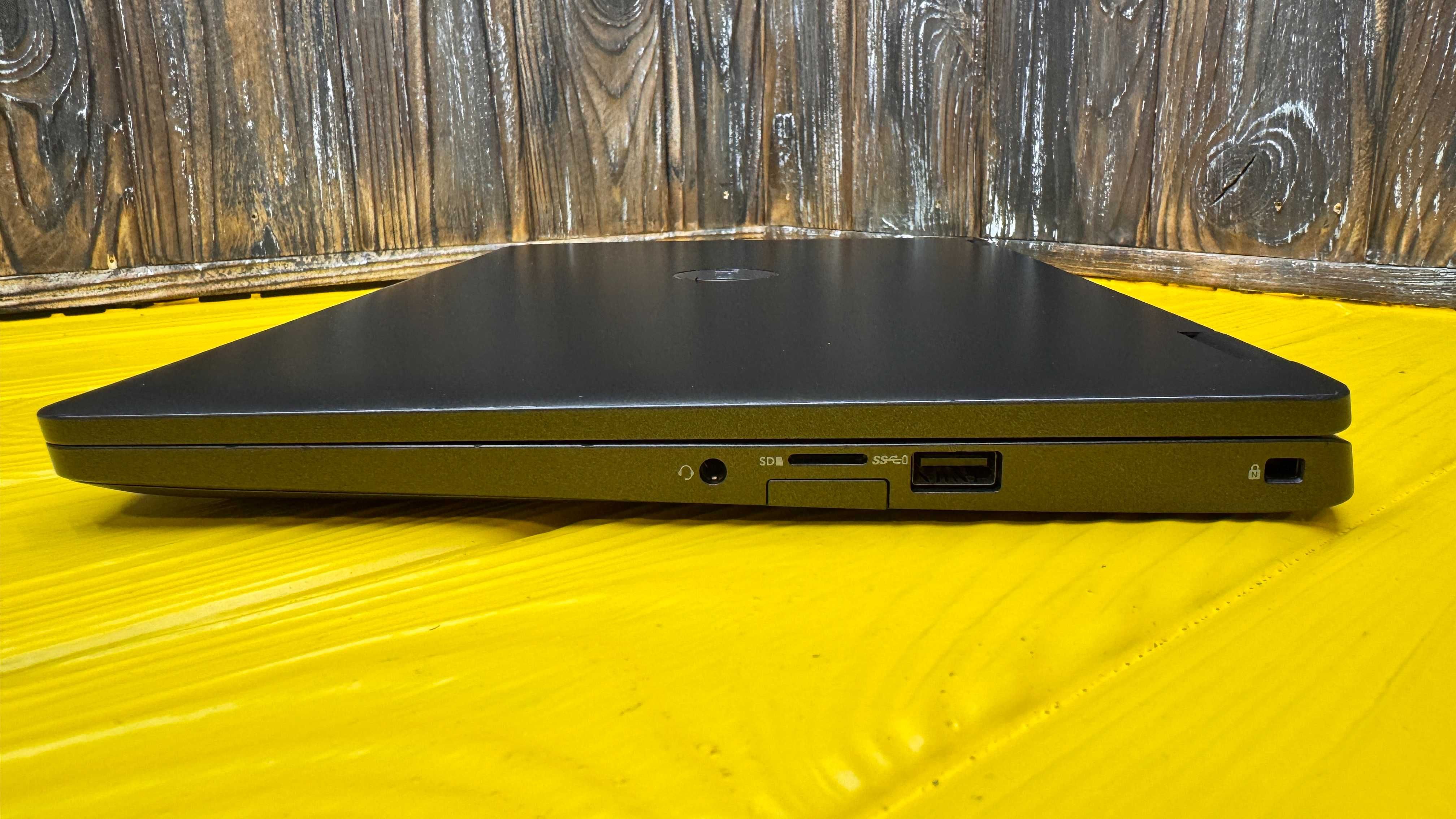 Ноутбук-Планшет Dell Latitude 5300 2in1 /13.3"/Core i5-8365u/SSD 256GB