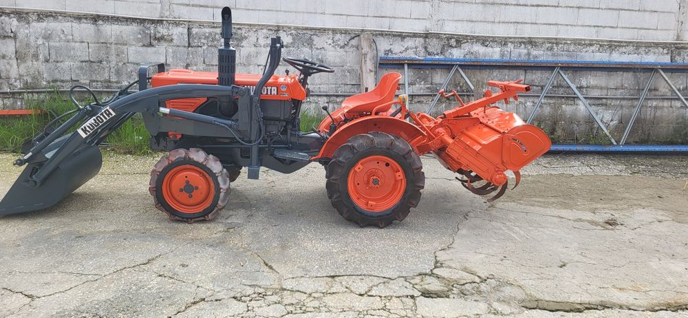 Tratror kubota b 6001 com carregador frontal