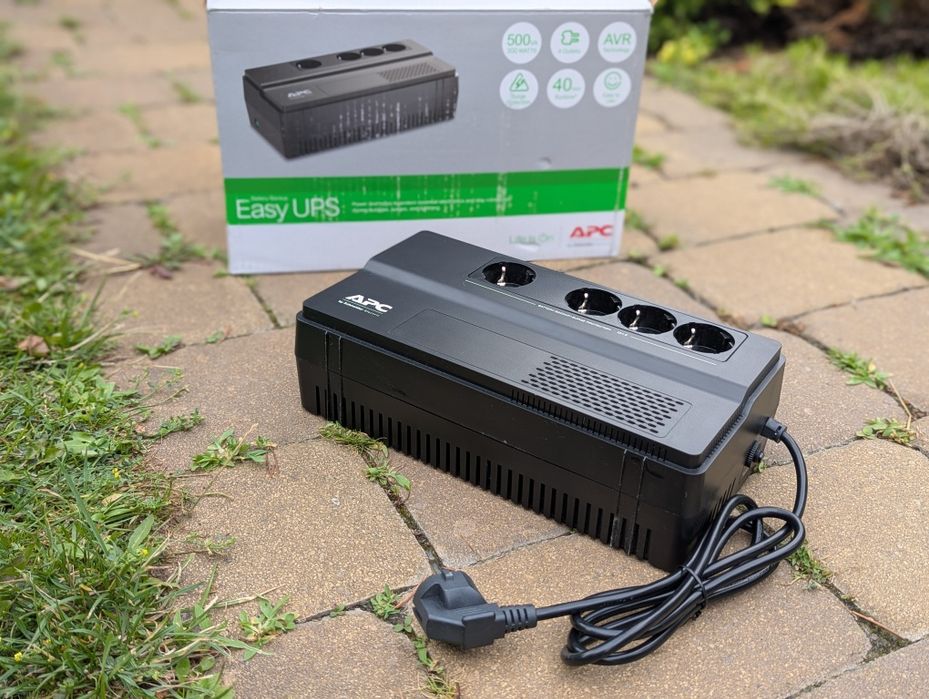 ДБЖ APC BV 500I-GR на 300вт