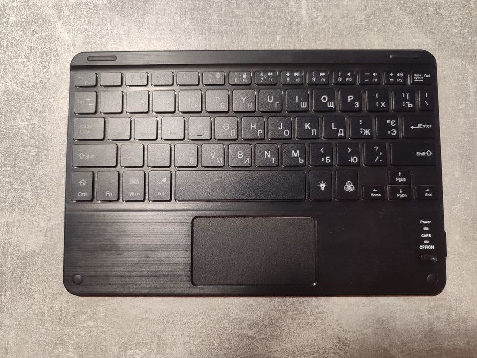 Продам Портативна bluetooth-клавіатура з тачпадом для планшета/телефон