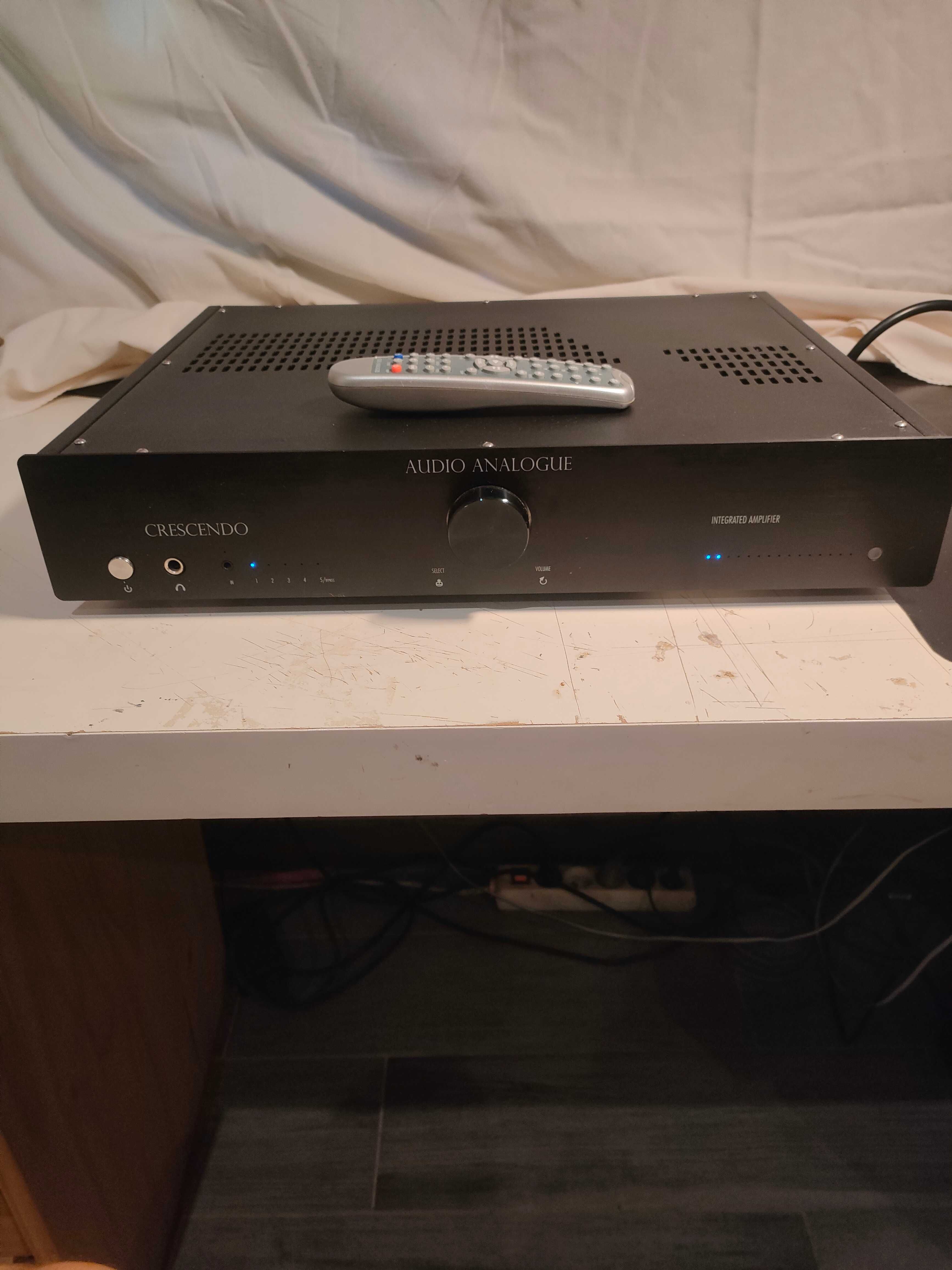 Wzmacniacz Audio analogue crescendo