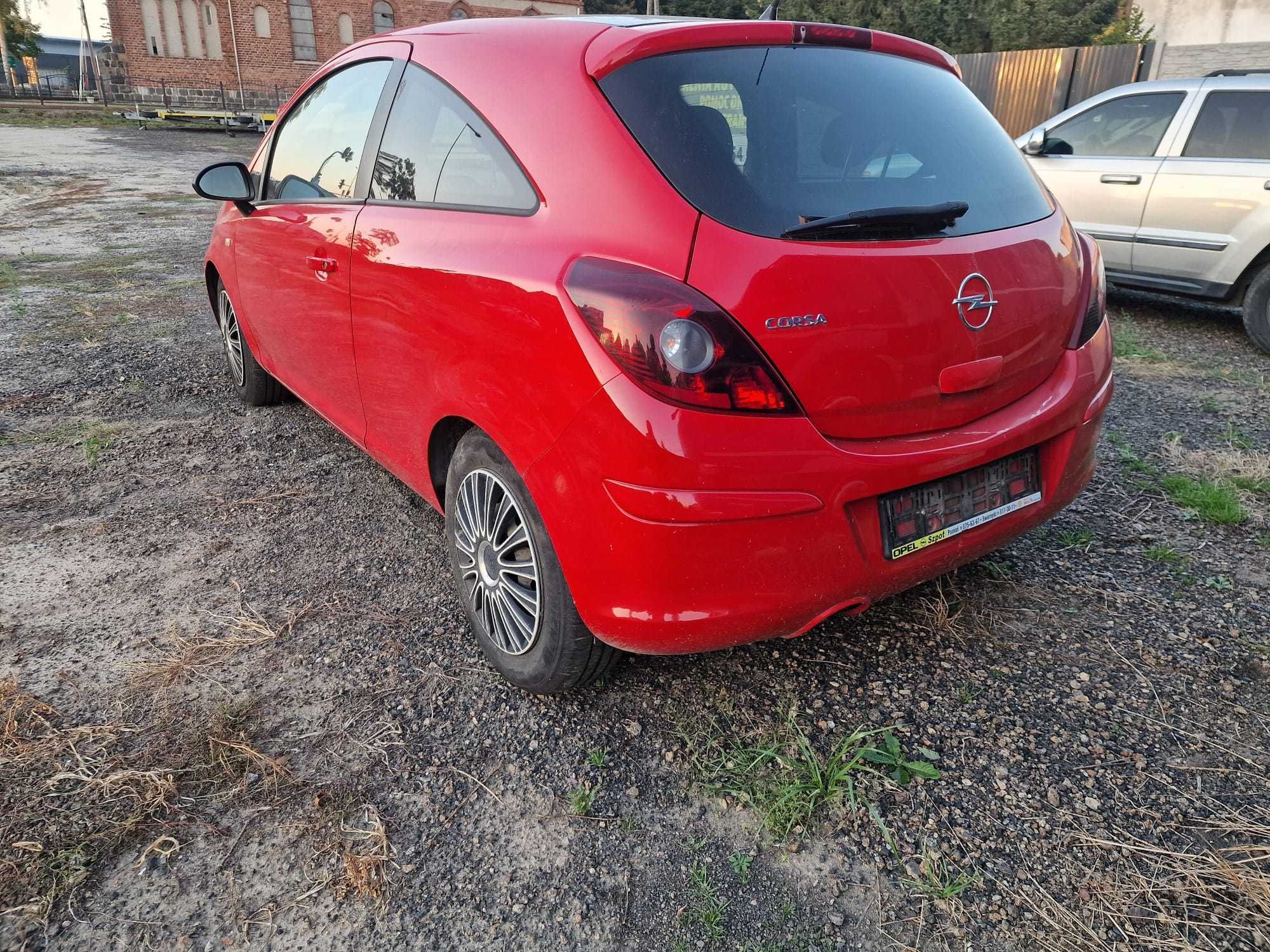 ćwiartka tył błotnik opel corsa D 3d  LAK Z547
