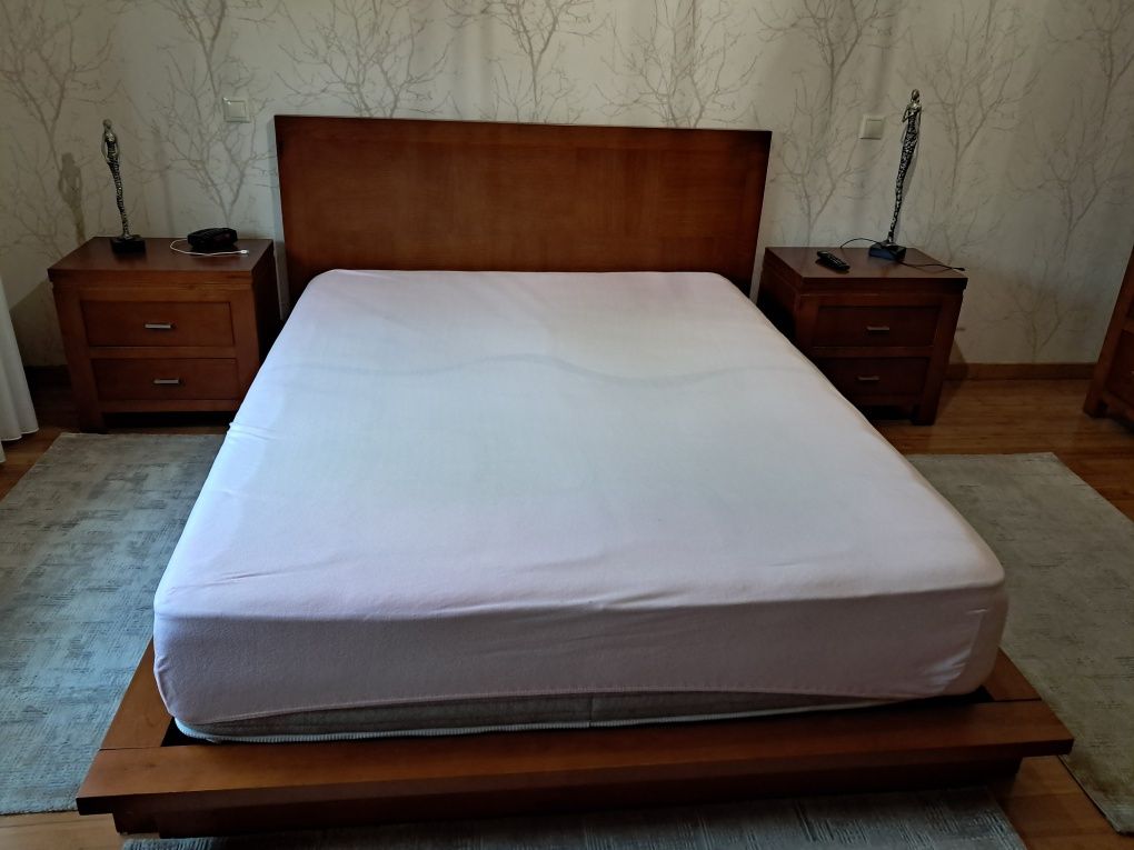Quarto de casal em bom estado,  Paços de Ferreira