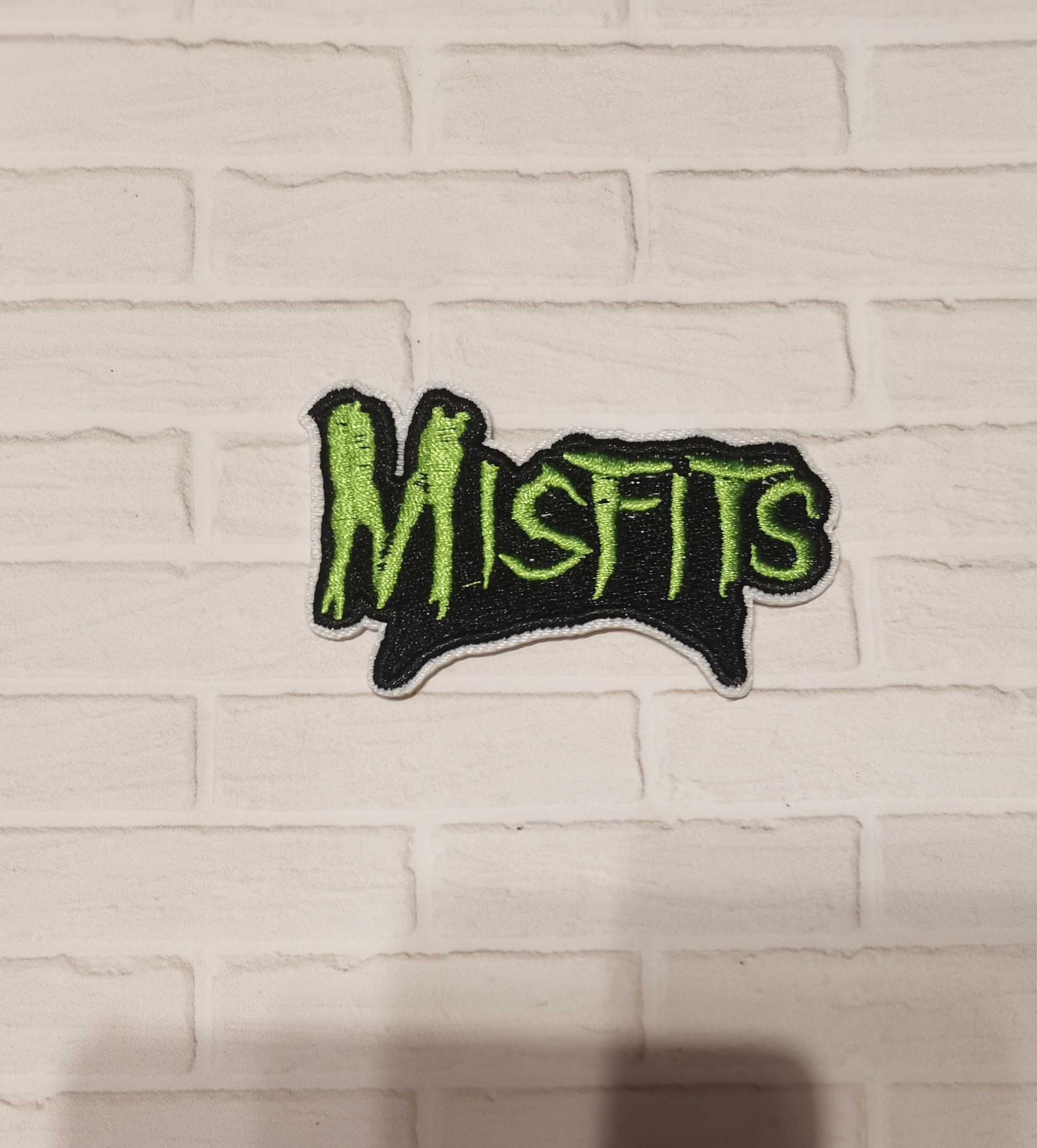 Naszywka, naprasowanka: Misfits logo zielone (punk, rock)