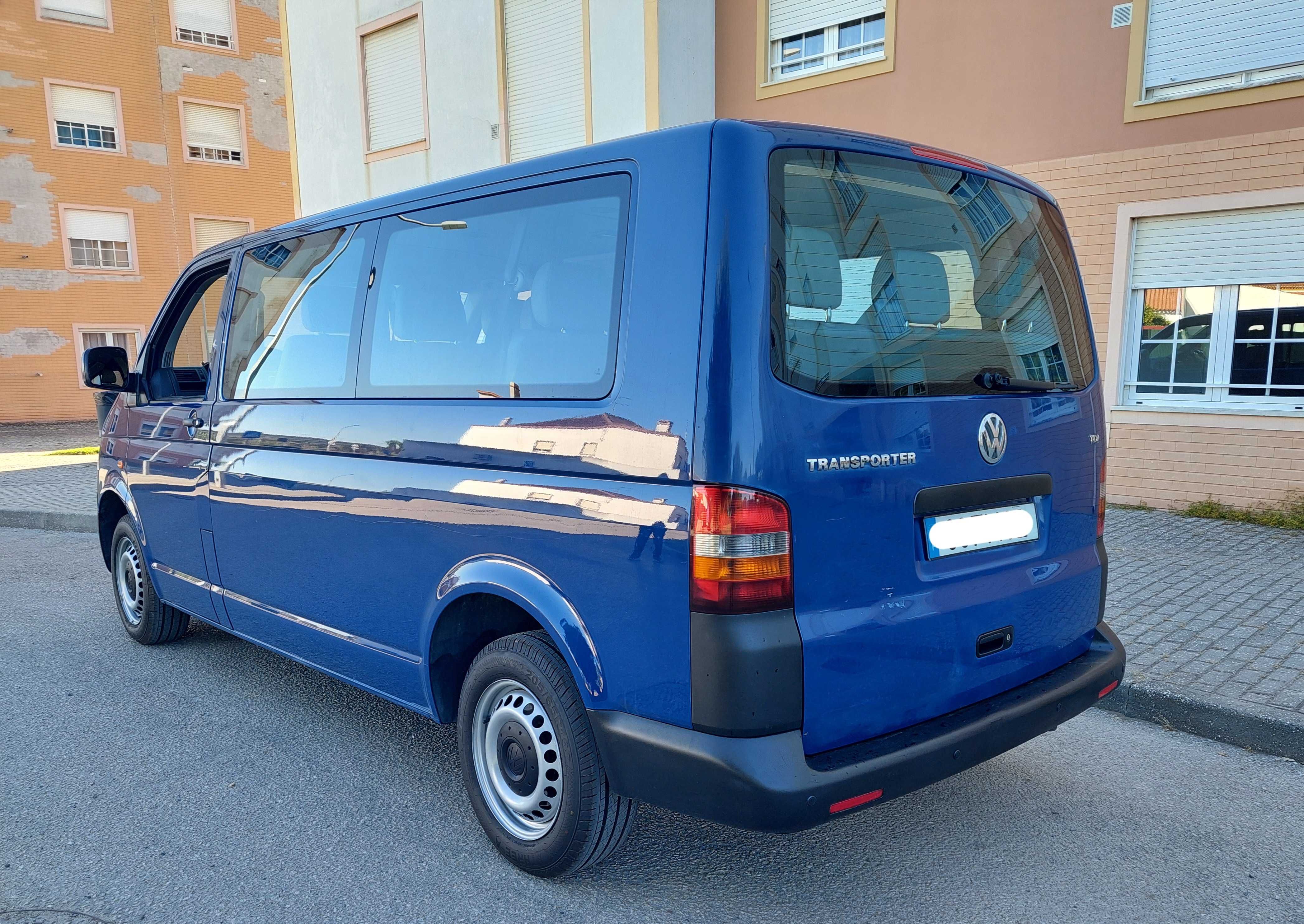 VW Transporter T5 1.9 TDI 9 Lugares versão Longa