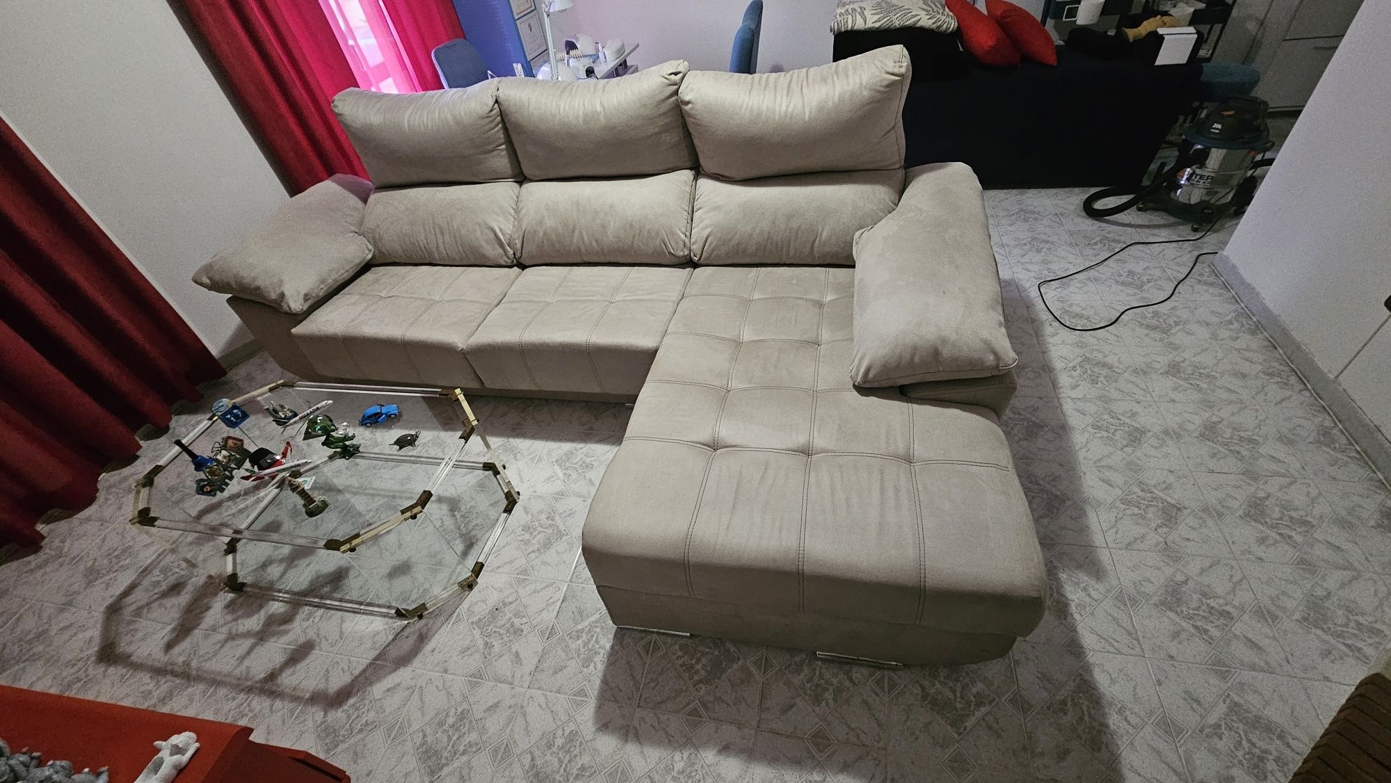 Sofá como novo confortável