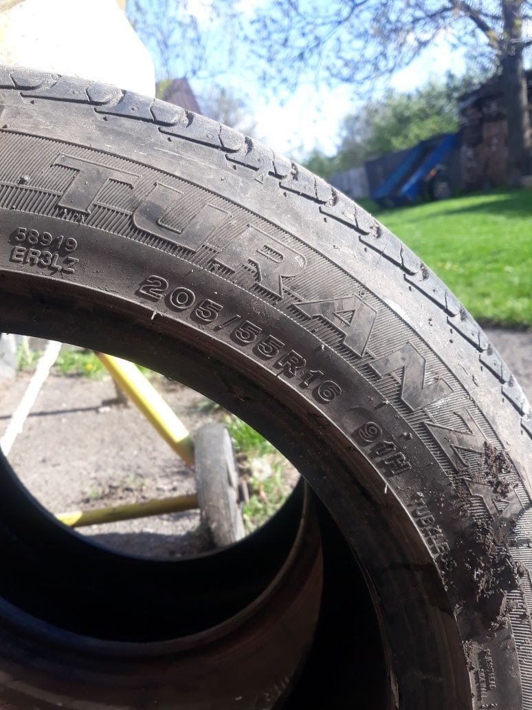 Резина  Bridgestone 205 55 R16 літо