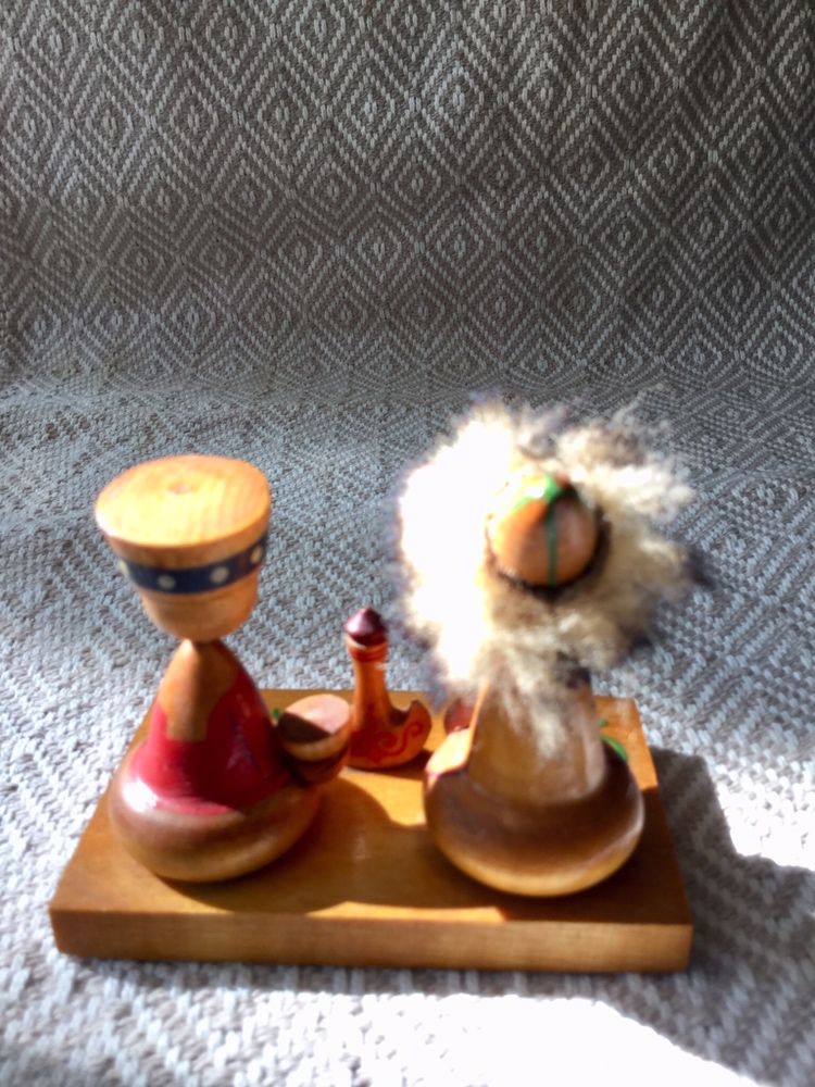 Сувенир ссср Супруги деревянная композиция 70-е лак эмаль мех