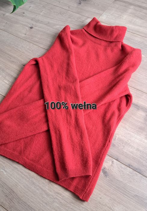 Piękny czerwony golf wełniany Sisley