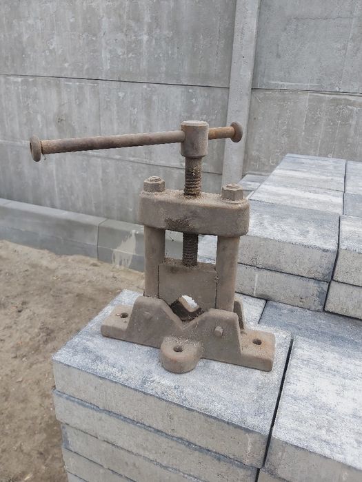 Imadło hydrauliczne