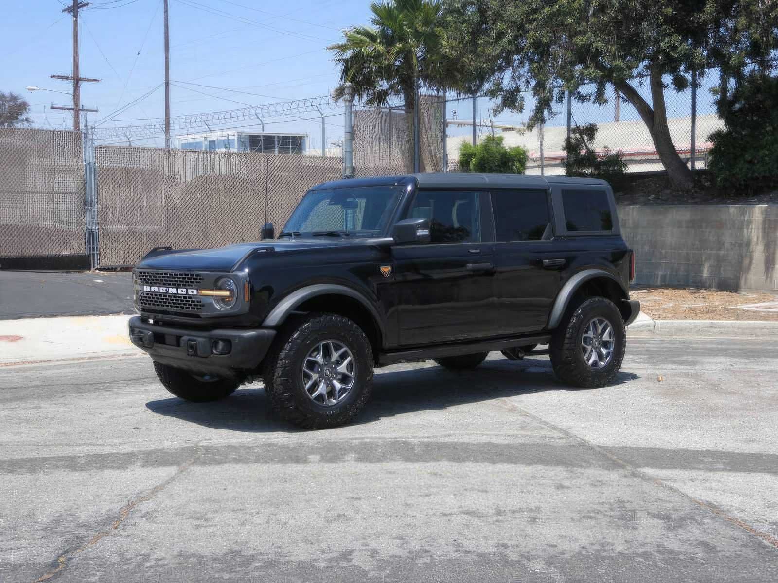 2023 Ford Bronco Badlands 2.7