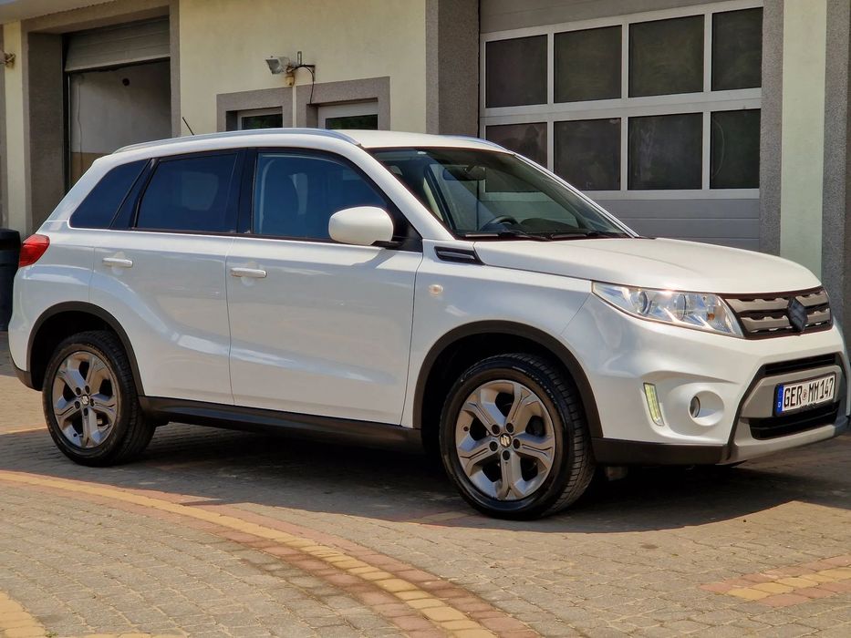 Suzuki Vitara Navi AndroidAuto Kamera Led Tempomat Aktywny Climatronic DOFINANSOWANA