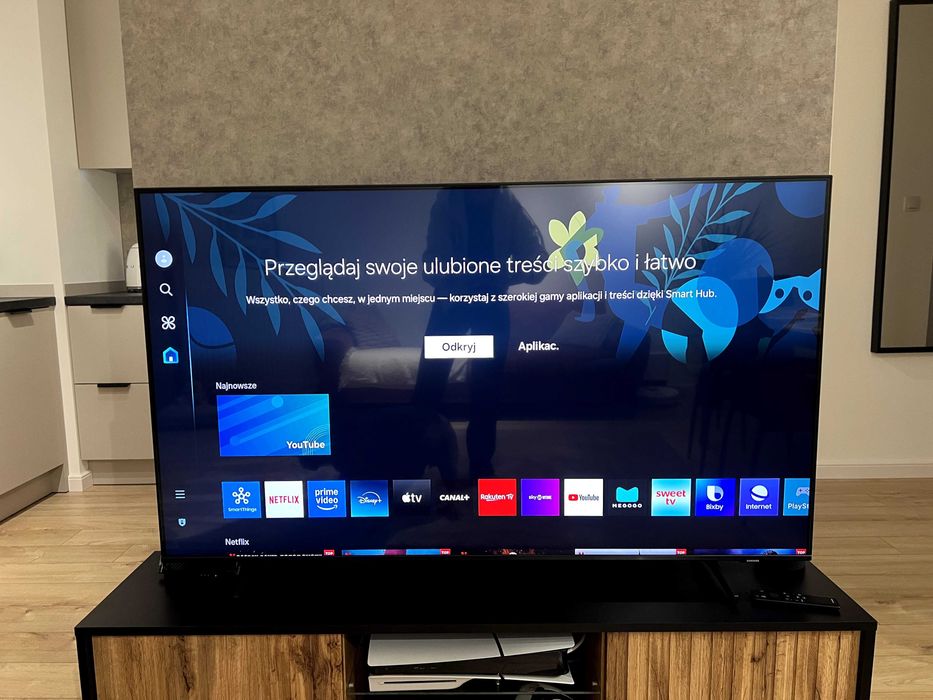 Samsung UE55CU8002 -55" 4K UHD smart tv, pełny zestaw