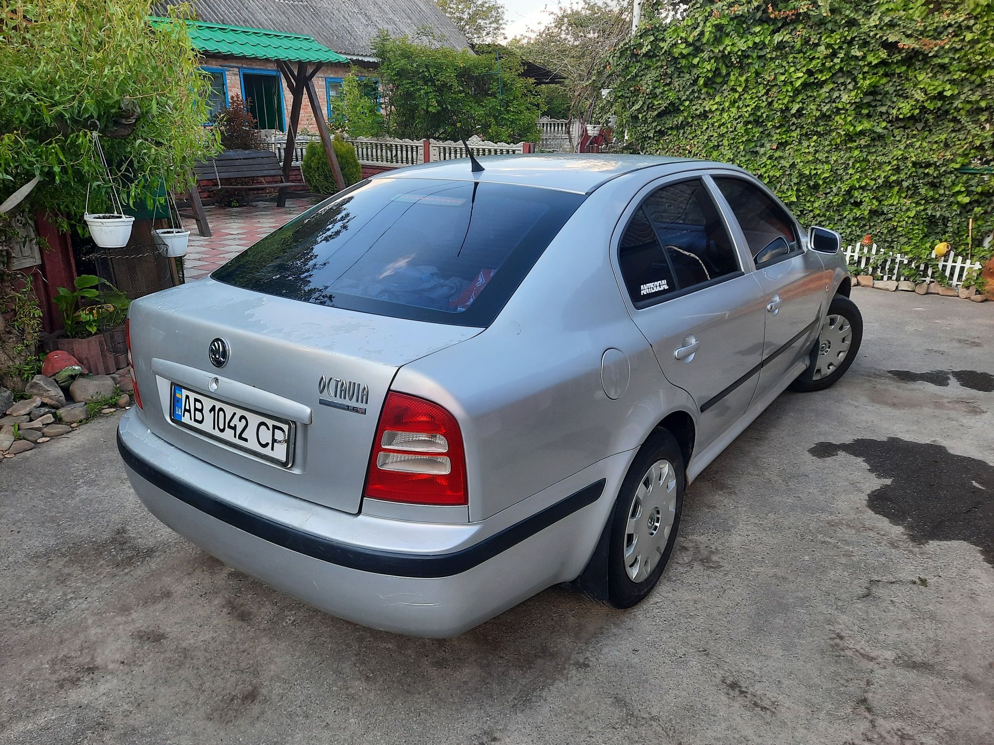 Продам Skoda Octavia Tour 2004, 1,6mpi