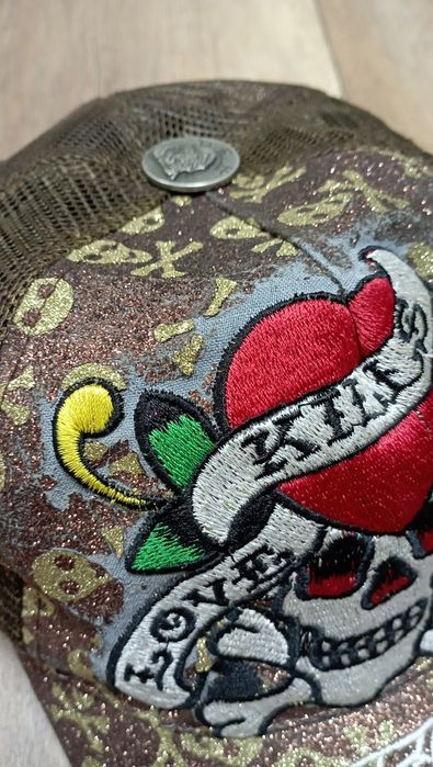 Винтажная кепка ed hardy