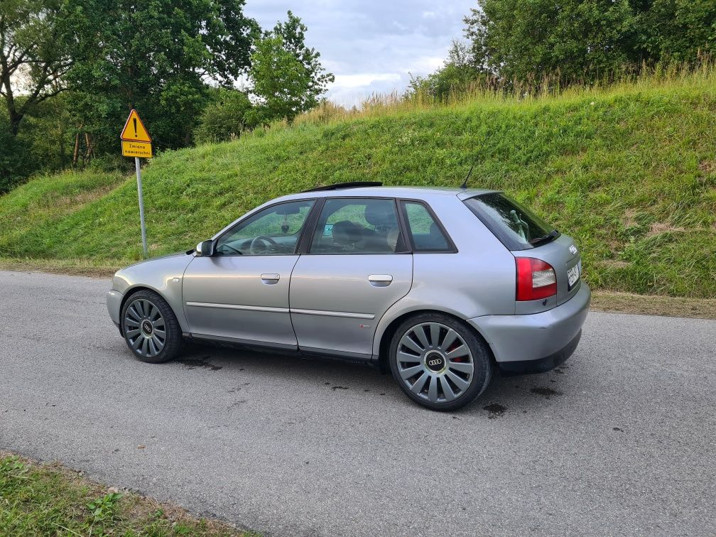 Audi A3 1.9 TDI 130km Quattro (4 motion) S-line