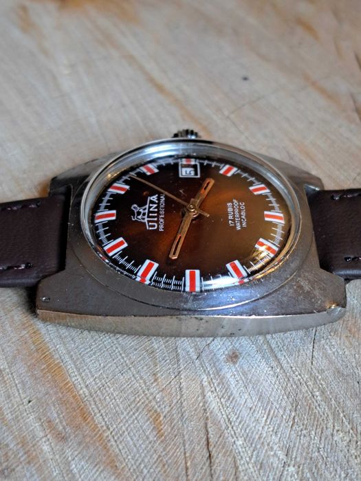 Relógio de pulso de homem, marca UTINA