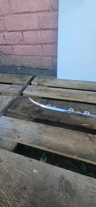 Passat B8 listwa chrom zderzak przedni