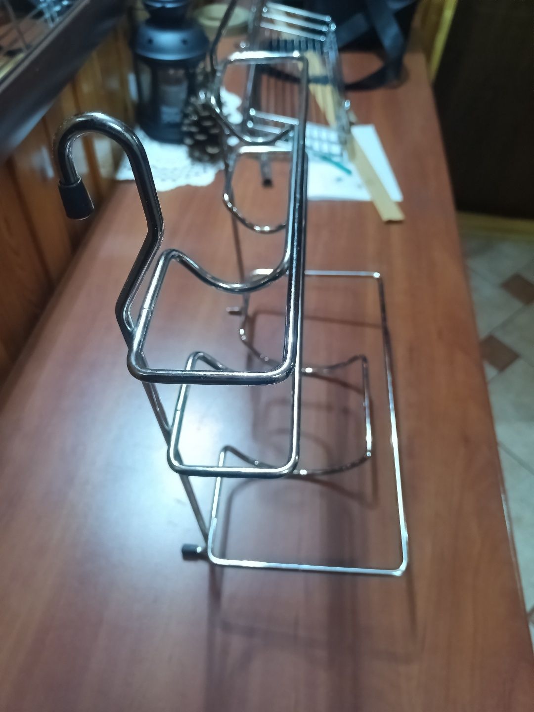 Przybornik na papier ,folię spożywczą,