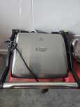 Grill elektryczny Russell Hobbs