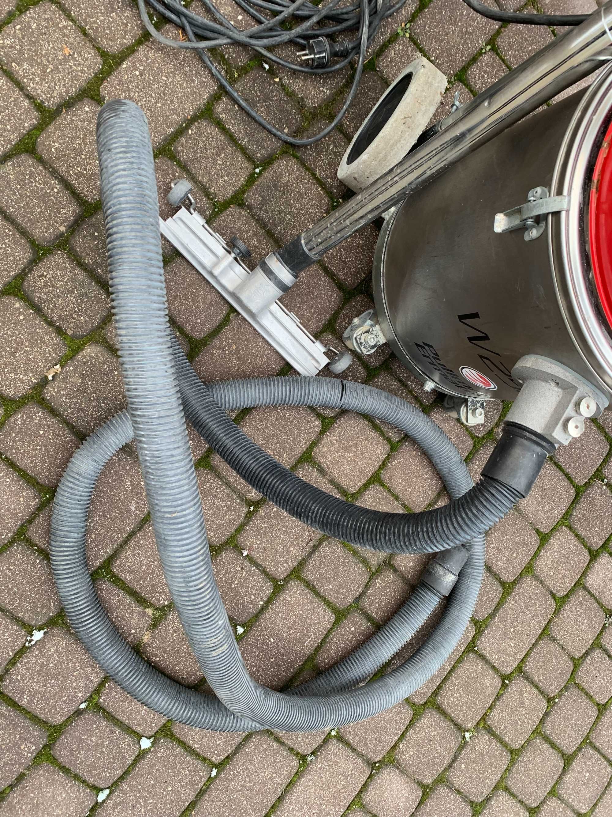 Odkurzacz przemysłowy Pullman Ermator Husqvarna W250P z pompa wody