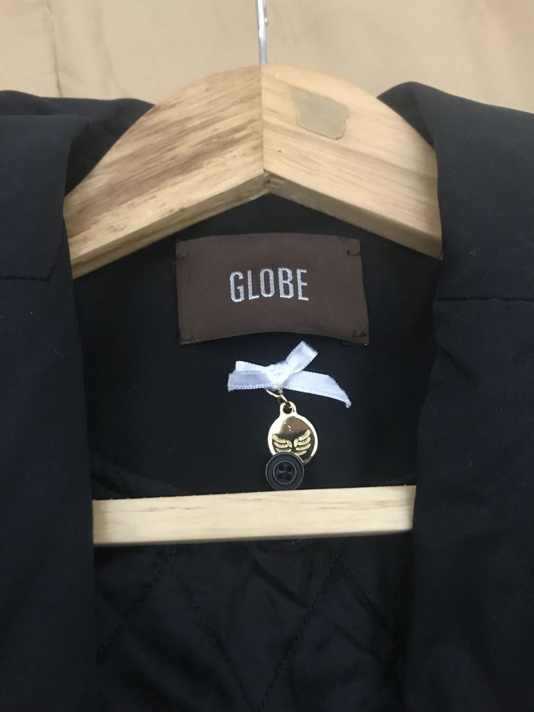 Gabardina preta Globe de senhora T.-38 com gilete.