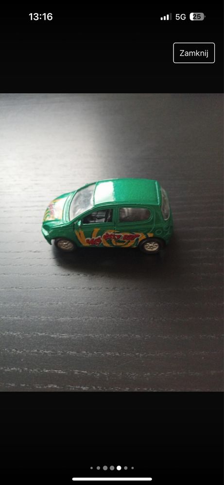 Toyota yaris 1 1/43