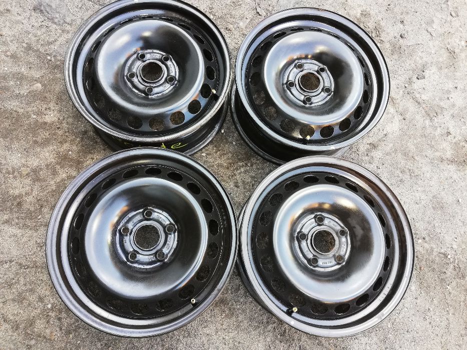 Felgi Stalowe VW Audi Skoda Seat 16 5x112 6,5j et44