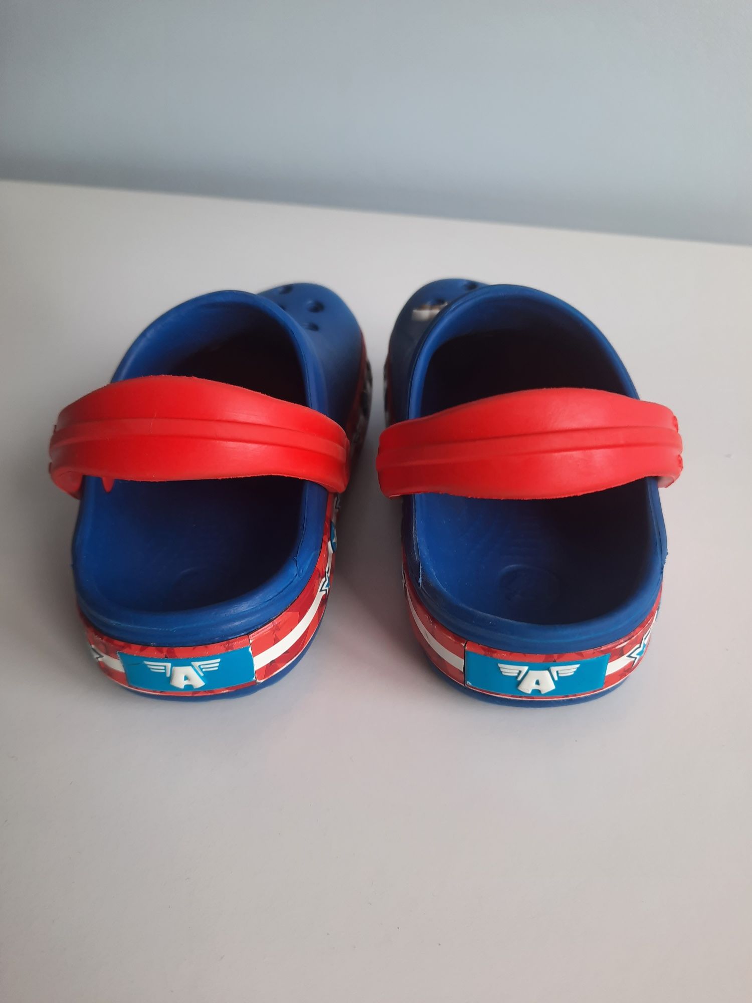 Crocs Capitão América tam. 6 / 7