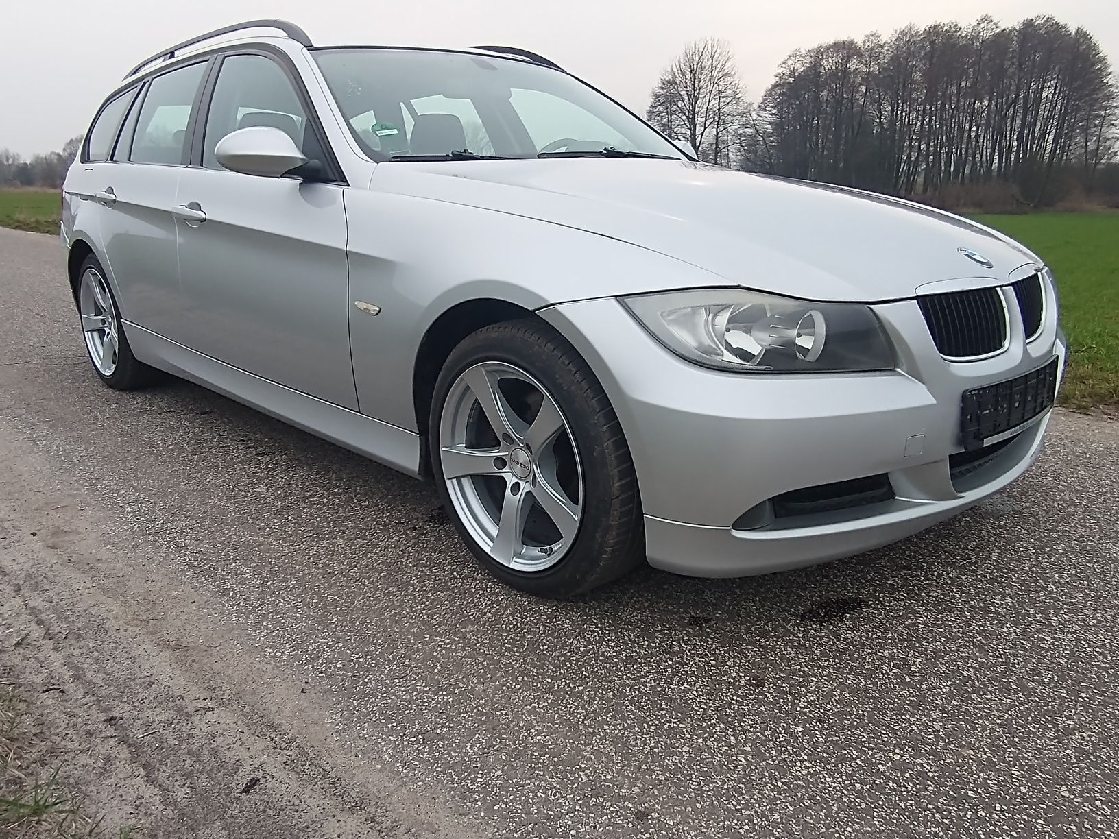 BMW seria 3 E91 318i 129 km