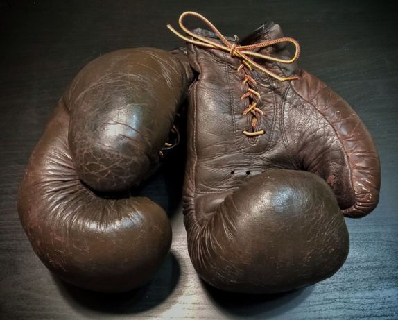 Боксерские перчатки, кожаные "Экси-Спорт" (1981 г.)