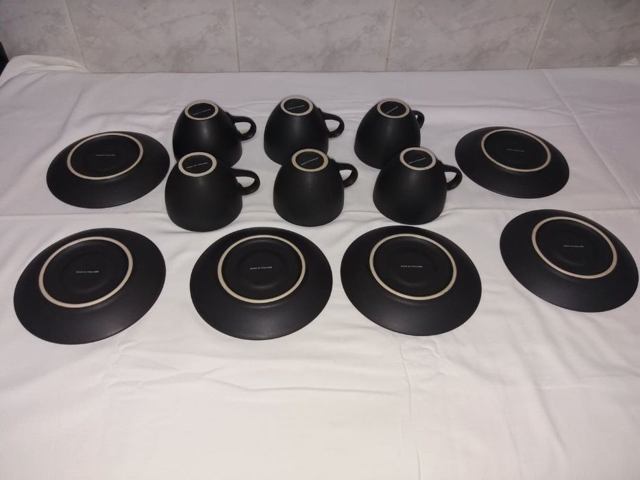 Conjunto de 6 chávenas em cerâmica com 3 cores