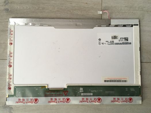 Toshiba Matryca 15,4 cala AU Optronics B154EW08 - 30pin w bdb stanie