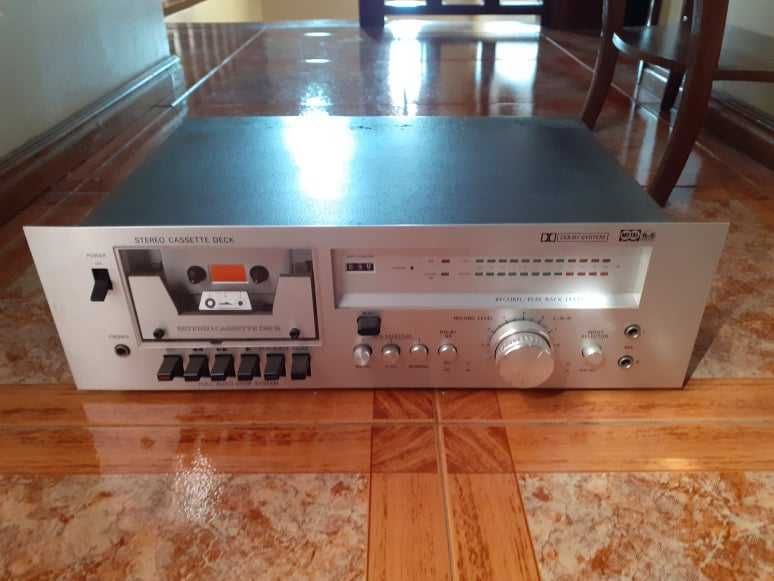 Leitor "STEREO Cassette DECK"