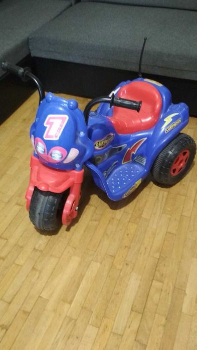 Продам аккумуляторный мотоцикл