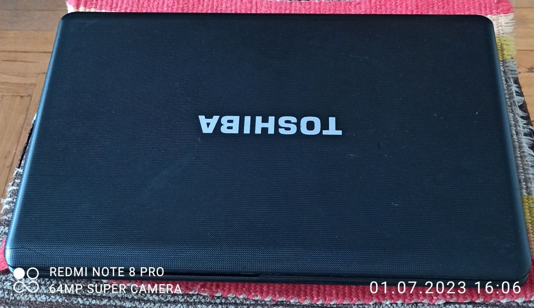 Ноутбук Toshiba satellite 8GB