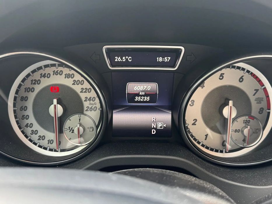 Mercedes-Benz GLA Bezwypadkowy, salon Polska