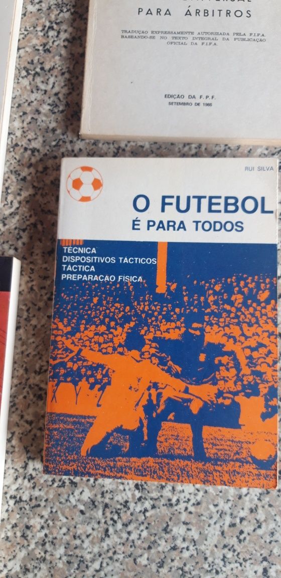 Conjunto de Livros Futebol/Curso Treinadores