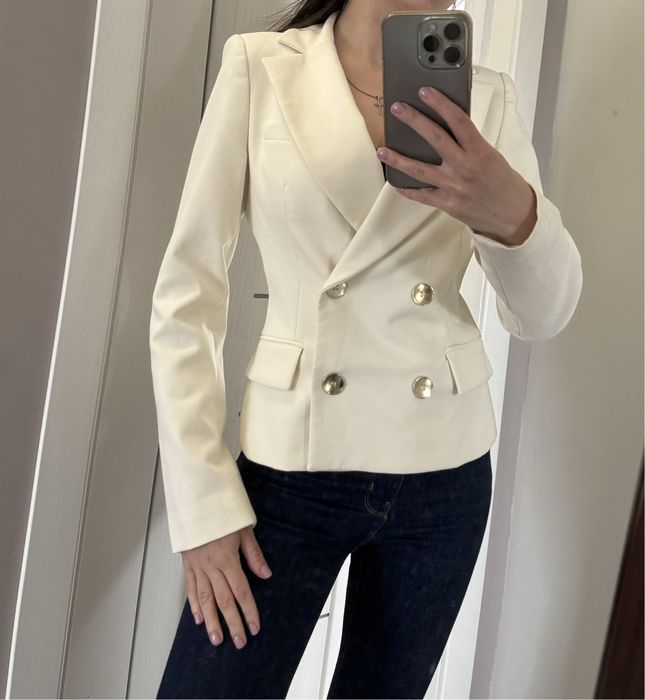 Піджак Zara молочний