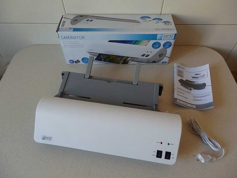 Nowy Laminator A3 z Trymerem do Papieru. GERMANY.